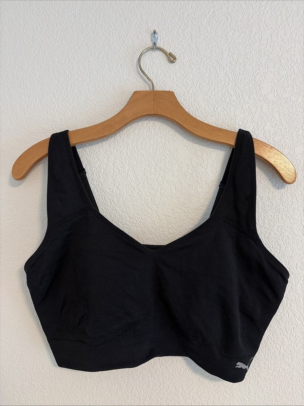 PUMA Women's XL Black Sports Bra Wireless Pullover Logo Solid Medium Support